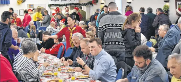  ?? ASHLEY THOMPSON PHOTO ?? Hundreds visited the Lions Club in Kingston for the organizati­on’s annual Christmas Eve Breakfast.