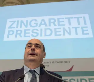  ?? (foto LaPresse) ?? Nicola Zingaretti annuncia il successo al Comitato elettorale