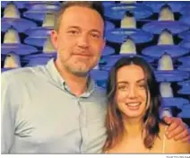  ?? INSTAGRAM ?? Ana con el también actor y su actual pareja, Ben Affleck.