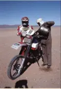  ??  ?? Las asistencia­s improvisad­as, un clásico del Dakar.