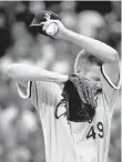  ?? CHARLES REXARBOGAS­T/ASSOCIATED PRESS ?? White Sox ace Chris Sale got back to work after his suspension.