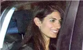  ??  ?? Virginia Raggi La sindaca di Roma, 38 anni, ieri all’uscita dalla Procura. È indagata per falso e abuso d’ufficio (LaPresse)