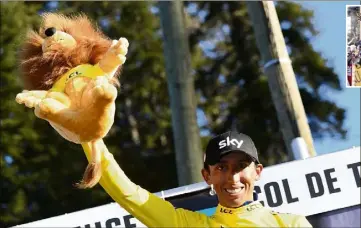  ?? (Photos AFP) ?? Egan Bernal peut rugir de plaisir. Nouveau détenteur du maillot jaune, tandis que son compatriot­e Daniel Martinez (en haut, à droite) embrasse la victoire au Turini, le petit prodige colombien de l’équipe Sky a maintenant une occasion en or d’entrer au palmarès de Paris-Nice.