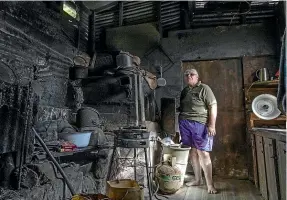  ??  ?? Meralda Warren in Maimiti Haven, which has been her family’s home for 64 years.