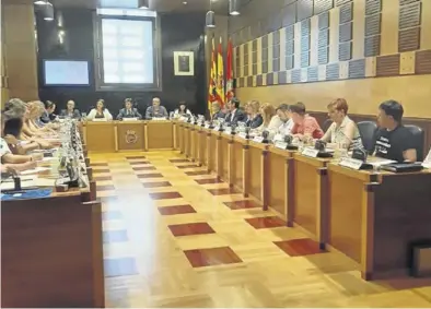  ?? PSOE HUESCA ?? Uno de los plenos celebrados durante la presente legislatur­a.