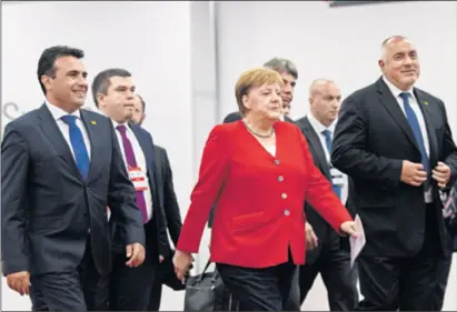  ??  ?? ZAEV, MERKEL I BORISOV Lideri Sj, Makedonije, Njemačke i Bugarske na konferenci­ji o Balkanu