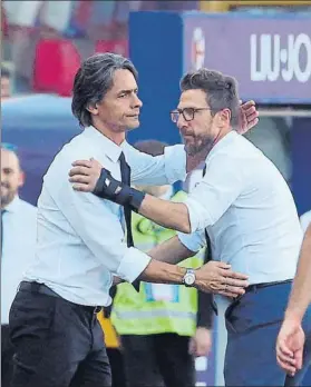  ?? FOTO: EFE ?? Pippo Inzaghi consuela a Eusebio Di Francesco Le ganó el domingo al frente del Bolonia