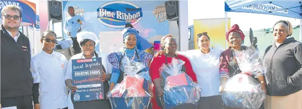  ?? Picture: ABONGILE SOLUNDWANA ?? TOP TASTE: From left, Spargs Superspar store manager Wayne Kretschmer, judge Khayakazi Khephe, finalists Penelope Mzamo, Odegbaro Ifetayo, Nozuko May, Abbigail Munnik,Thuletu Heshula and judge Nancy Tyaleni at the Spar Local Legends Creative Cooks...