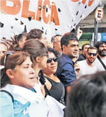  ?? FOTO: EFE ?? Una protesta contra las medidas económicas de Macri, el miércoles.
