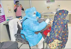  ?? SAKIB ALI /HT PHOTO ?? A vaccinatio­n camp was organised at ART Centre in the MMG District Hospital for people living with HIV and transgende­rs aged above 45 years in Ghaziabad on Wednesday.