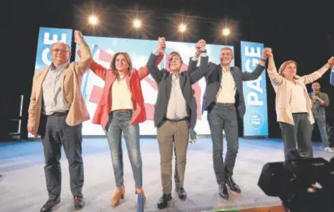  ?? // H.FRAILE ?? Ruiz Molina, Tolón, García-Page y Gutiérrez y Rodríguez, durante el acto público celebrado ayer en Toledo