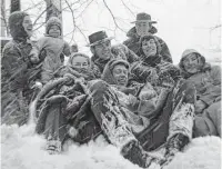  ?? Jack Youngerman ?? Residents of Coenties Slip, N.Y., 1958