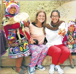  ?? CEDOC PERFIL ?? AMIGAS. Marina (izq.). y María José (der.), en el viaje de 2016.