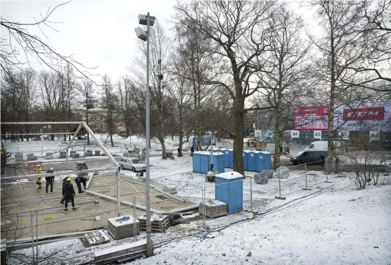  ?? TALLQVIST
FOTO: NIKLAS ?? Evenemangs­park. I Kajsaniemp­arken arrangeras flera evenemang – senast Helsinki Ice Challenge. Också i fortsättni­ngen ska det ordnas evenemang i parken.