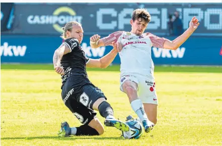  ?? ?? Das nächste Endspiel in Favoriten: Dominik Fitz (rechts) empfängt mit der Austria das Team aus Altach – ein Sieg ist Pflicht