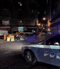  ??  ?? Polizia in azione a Napoli