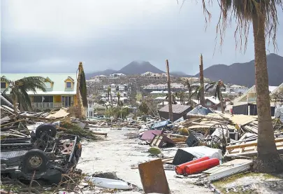  ??  ?? Na passagem pelo Caribe, o Irma deixou ao menos 21 mortos e um rastro de devastação desde quarta-feira