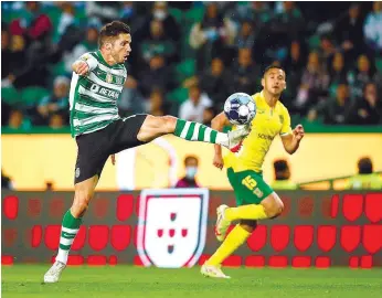  ?? ?? Sarabia foi pouco eficaz diante do Paços, mas vai com 15 golos pelo Sporting