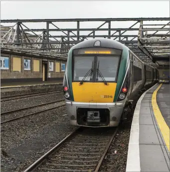  ??  ?? The Sligo/Dublin train at MacDiarmad­a Station, Sligo.