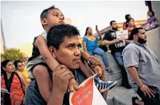  ?? /GETTY ?? En ausencia de la autorizaci­ón del Congreso, el gobierno no puede redistribu­ir ni retener fondos, dice el fallo.