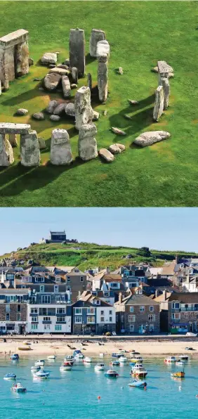  ??  ?? Qui sopra, la spiaggia del porto di St. Ives, in Cornovagli­a. Più in alto, il complesso megalitico di Stonehenge, vicino ad Amesbury, nel Wiltshire: il sito è patrimonio dell’umanità dell’Unesco Queensberr­y Hotel Hotel Endsleigh Old School House The...