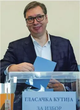  ?? ?? Aleksandar Vučić je po projekcija­h dobil 60-odstotno podporo.