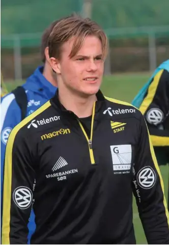  ?? FOTO: STEFFEN STENERSEN ?? Tobias Christense­n på Start-trening. Han blir en av nøkkelspil­lerne for Mark Dempseys lag denne sesongen.