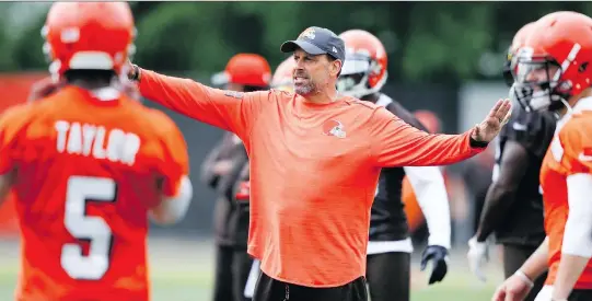  ?? RON SCHWANE/ THE ASSOCIATED PRESS ?? Todd Haley of the Cleveland Browns is among a number of offensive co-ordinators facing new challenges with different teams heading into the season.