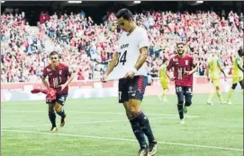  ?? FOTO: TWITTER ?? El-Ghazi dedica su gol a Nouri El jugador del Lille se acordó de su excompañer­o