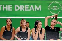  ?? ANTHONY AU-YEUNG/PHOTOSPORT ?? All players will be asked for their feedback on the Silver Ferns dismal Commonweal­th Games campaign.