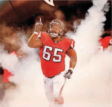  ?? [AP PHOTO] ?? Atlanta Falcons guard Chris Chester is Oklahoma coach Bob Stoops’ longest-tenured player in the NFL. Chester will play in the Super Bowl on Sunday in Houston.