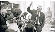  ?? FOTO: LAIF ?? Der Soziologe und Philosoph Jürgen Habermas 1969 im Philosophi­schen Seminar der Goethe-Universitä­t Frankfurt.