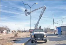  ??  ?? Según la denuncia, el cable utilizado en la red eléctrica no es de los calibres cotizados y se detectaron sobrepreci­os en muchos de los aparatos.