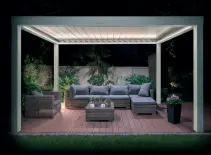  ??  ?? Con la pergola bioclimati­ca R620 Pergoklima l’outdoor diventa spazio da vivere