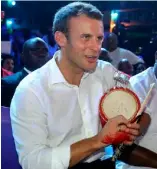  ?? KEYSTONE ?? Macron le batteur