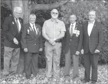  ?? COURTESY ?? Brigadier-general Pol Bergevin (Ret’d), 2nd Vice- President Branch 128, Dianne Saanum, President Branch 128, Alec Van Zuiden, Mayor of Ayer’s Cliff , Brigadier-general Robin Gagnon (Ret’d) Vice-president, Branch 128, Denis Ferland ,Mayor of Hatley. Mr...