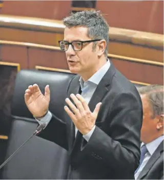  ?? // JAIME GARCÍA ?? El ministro de la Presidenci­a, Félix Bolaños, ayer en el Congreso