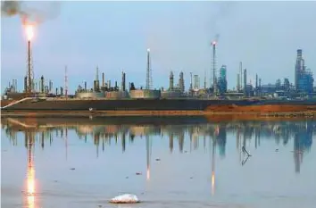  ?? Reuters ?? ■ A view of the Amuay refinery complex which belongs to PDVSA in Punto Fijo, Venezuela. Venezuela is the major risk for the oil markets in the foreseeabl­e future, an IEA official said.