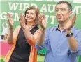  ?? FOTO: DPA ?? Katrin Göring-Eckardt und Cem Özdemir auf dem Parteitag.