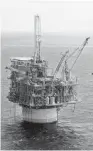  ??  ?? Τον Αύγουστο, η Energean Oil & Gas υπέγραψε συμφωνία για την αγορά 100% των κοιτασμάτω­ν φυσικού αερίου «Karish» και «Tanin» του Ισραήλ.