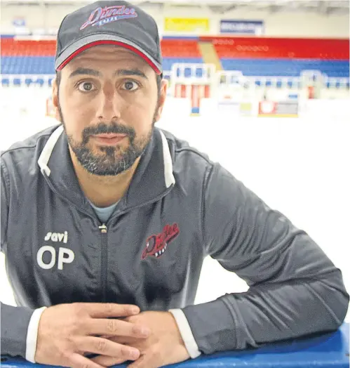  ??  ?? Above: Omar Pacha was keen to combine the roles of coach and general manager at Dundee Stars. Left: Pacha, in his playing days for Manchester Storm, puts pressure on Stars’ Brett Switzer. Right: Chris Lawrence, an injury blow Pacha has to contend with.