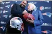  ?? NANCY LANE — BOSTON HERALD ?? The New England Patriots and Robert Kraft introduce Jerod Mayo as their new head coach.