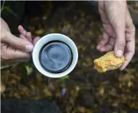  ??  ?? Early-morning coffee and rusks on a koppie, with a view as far as the Kruger Park.