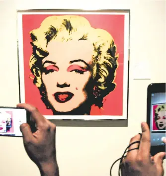  ?? DIEGO SIMÓN SÁNCHEZ ?? La casa Christie's espera alcanzar un nuevo récord para una obra del siglo 20 con la subasta de un retrato de Marilyn Monroe que Warhol realizó en 1964