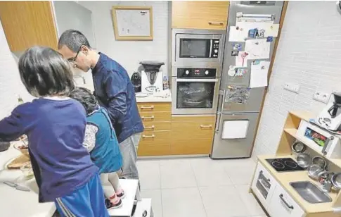  ?? // ABC ?? Las nuevas cocinas deberán tener entre 7 y 12 m2 para fomentar el reparto de tareas domésticas