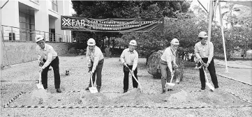  ??  ?? (From left) Lau, Young, Hamid, Reimer and Chai seen during the X-FAB Sarawak administra­tion office extension project groundbrea­king ceremony held at the compound of the X-FAB Sarawak building yesterday.