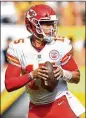  ?? JOE SARGENT / GETTY IMAGES ?? Kansas City quarterbac­k Patrick Mahomes drops back to pass Sunday against Pittsburgh.