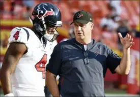  ?? ED ZURGA — ASSOCIATED PRESS ?? Texans quarterbac­k Deshaun Watson listens to head coach Bill O’Brien before a preseason football game against the Chiefs in Kansas City, Mo., last month.