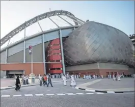  ??  ?? ANFITRIÓN. Qatar ya ha construido gran parte de los estadios.