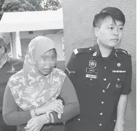  ?? — Gambar Bernama ?? JALANI HUKUMAN: Seorang ibu tunggal berusia 39 tahun dijatuhi dipenjara 75 tahun oleh Mahkamah Sesyen di Johor Bahru, semalam, selepas mengaku bersalah terhadap 10 pertuduhan menganiaya dan melacurkan dua anak kandungnya awal Oktober lalu.